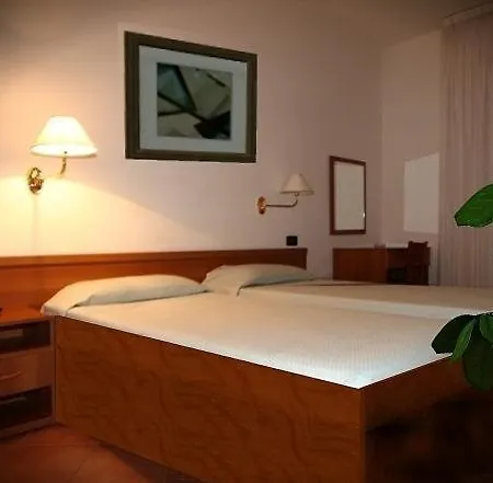 Hotel Ristorante La Bettola 2*