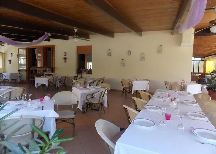 Hotel Ristorante La Bettola 2*